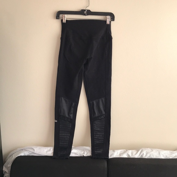 ALO YOGA Black Moto Leggings Size Small - Picture 10 of 12